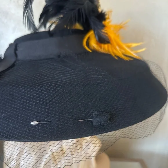 ASTOUNDING BLACK FELT WIDE BRIM HAT WITH BL;ACK & YELLOW 